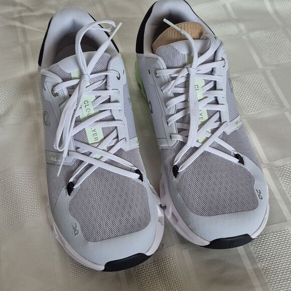 On Running Light Cloudflyer Gray and Mint Sneakers - Picture 5 of 16